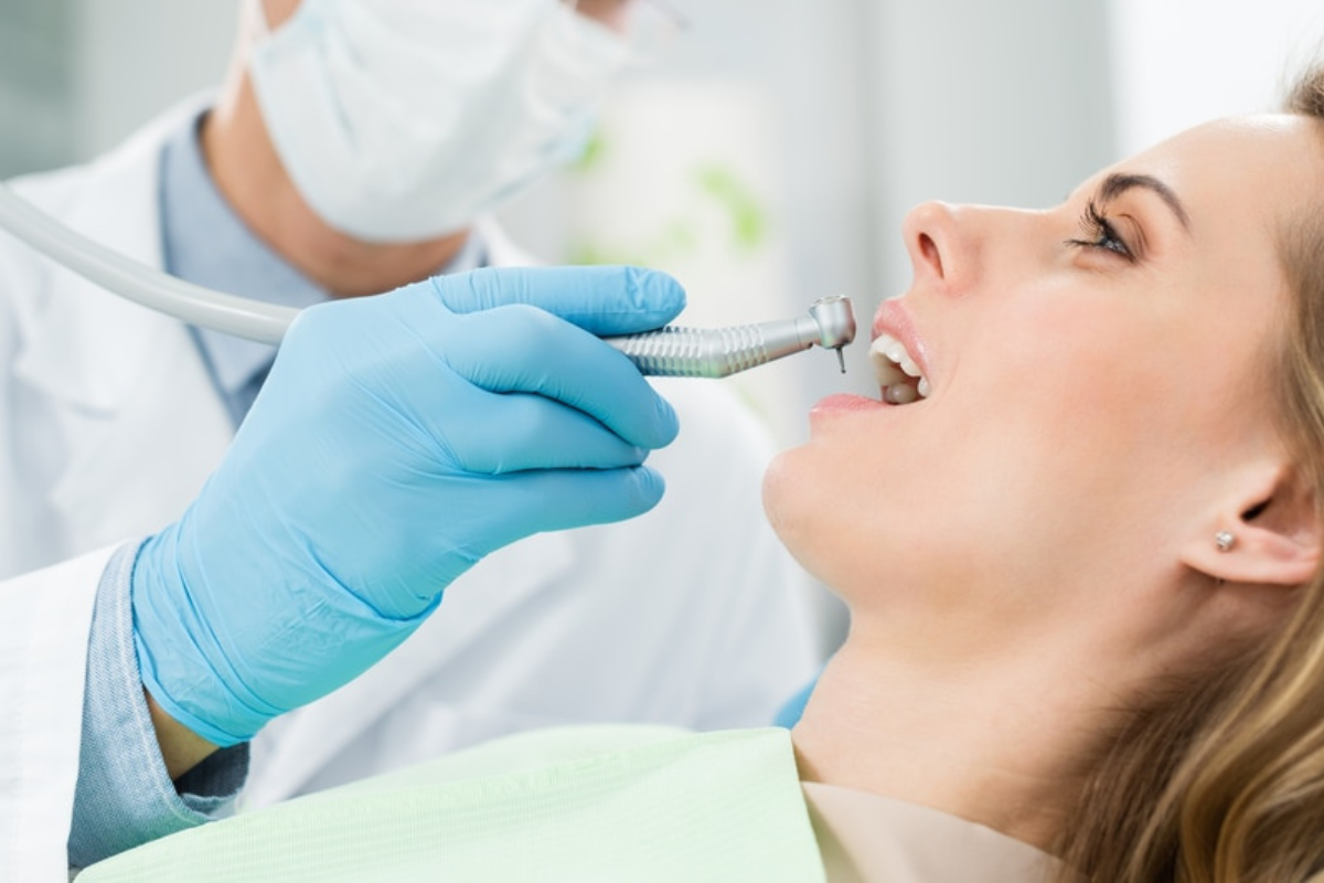 Can a Dentist Help with Bad Breath?