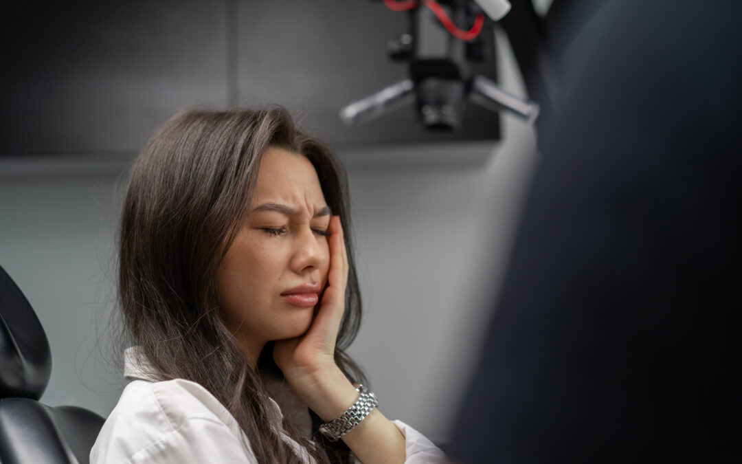 Can a Dentist Save a Severely Cracked Tooth?